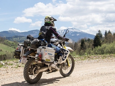 THE SECRETS OF ADVENTURE RIDING